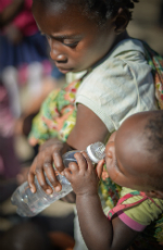 Al jong huishoudelijke taken